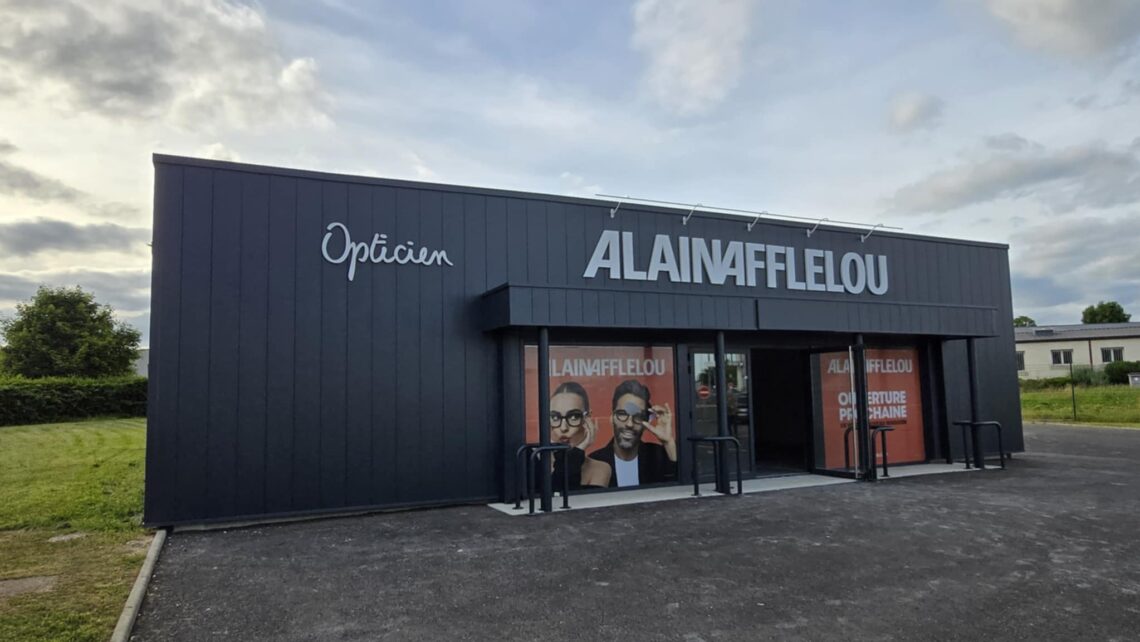 L’enseigne Alain Afflelou déménagera très prochainement à Saint-Amand-Montrond. © DR